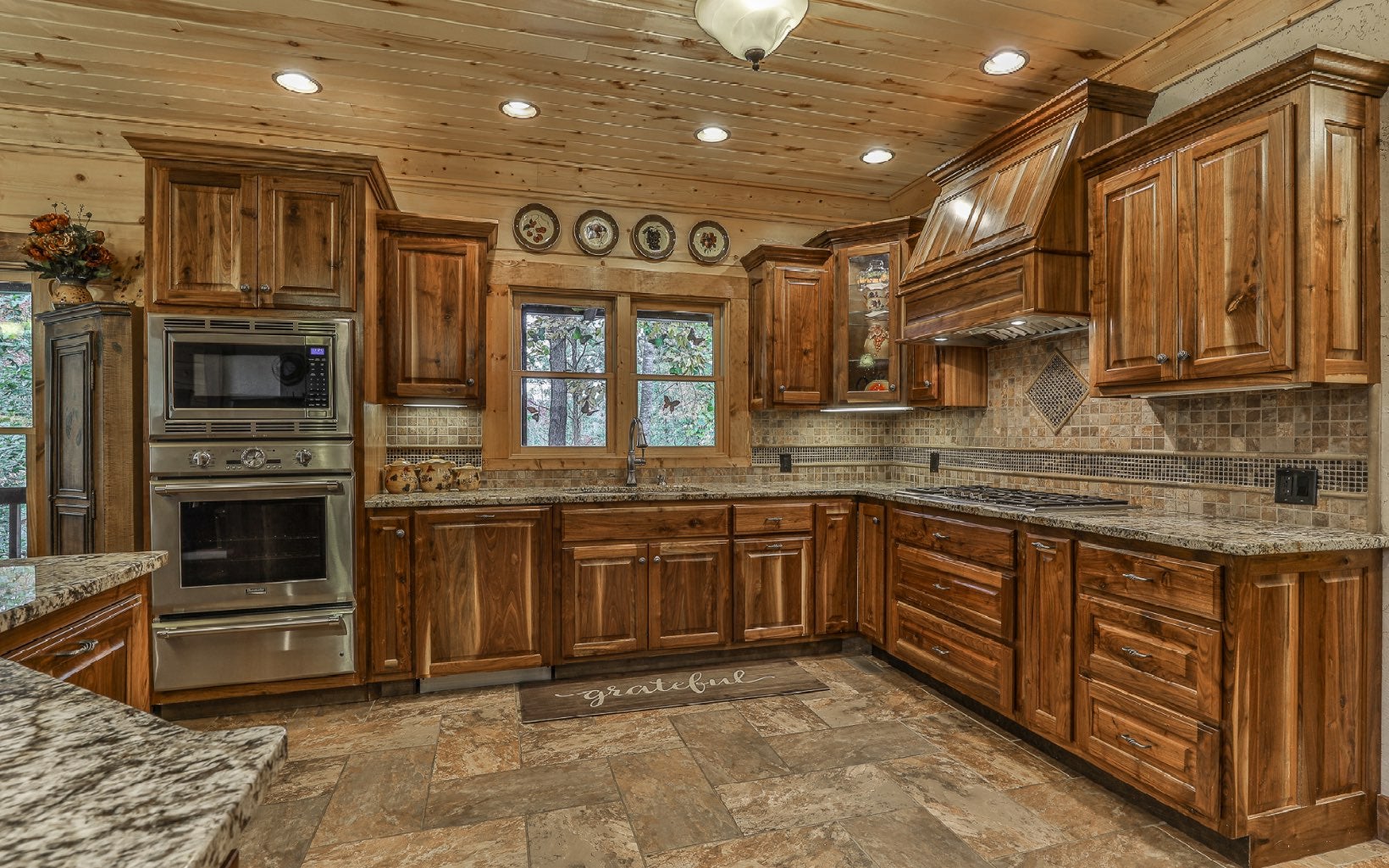 Talking Rock, Georgia, 30175, United States, 5 Bedrooms Bedrooms, ,6 BathroomsBathrooms,Residential,Active,1914601