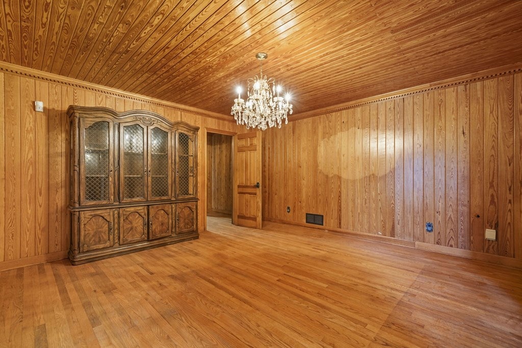 Ellijay, Georgia, 30540, United States, 4 Bedrooms Bedrooms, ,4 BathroomsBathrooms,Residential,Active,1954327