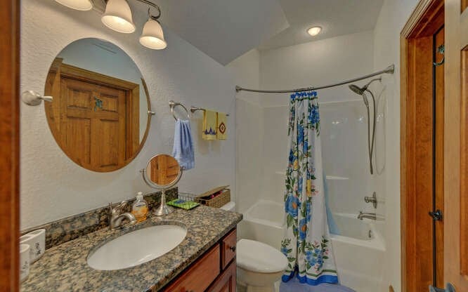 Hiawassee, Georgia, 30546, United States, 4 Bedrooms Bedrooms, ,3 BathroomsBathrooms,Residential,Active,1945082