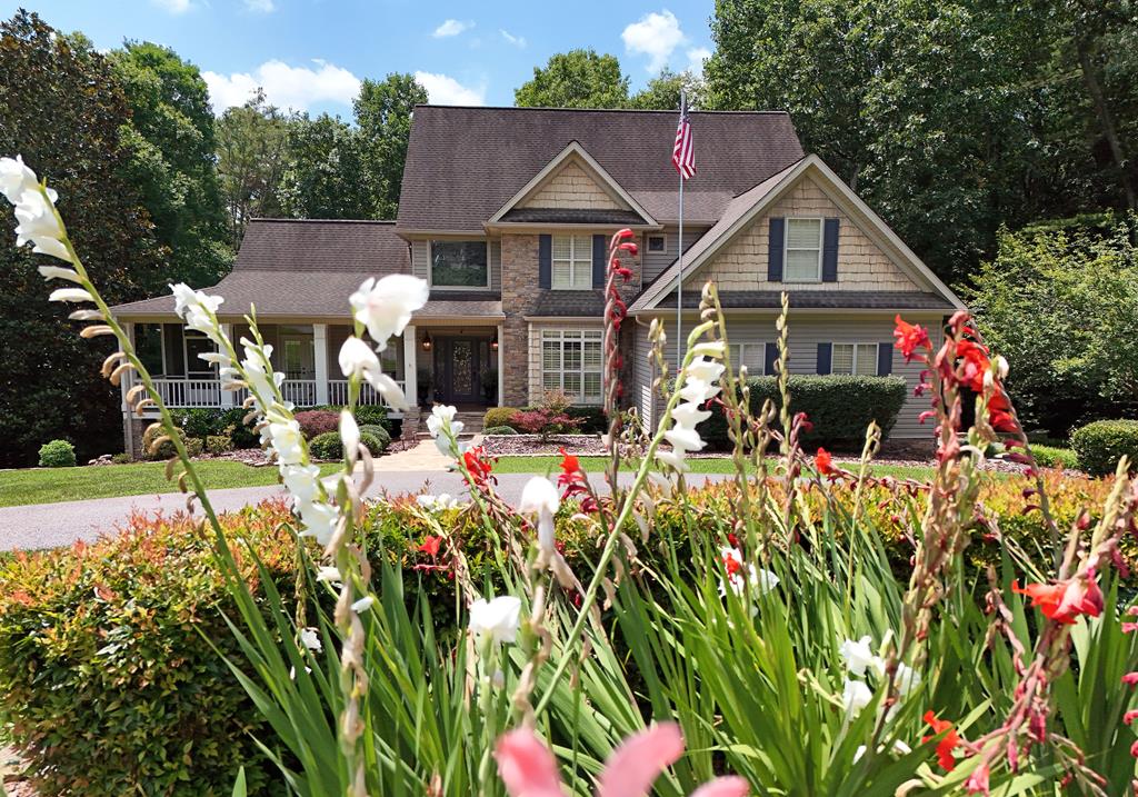 Blairsville, Georgia, 30512, United States, 5 Bedrooms Bedrooms, ,5 BathroomsBathrooms,Residential,Active,1888957