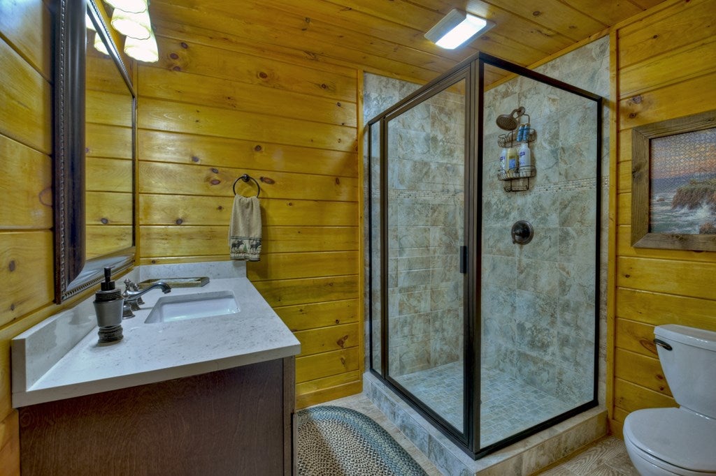 Morganton, Georgia, 30560, United States, 4 Bedrooms Bedrooms, ,6 BathroomsBathrooms,Residential,Active,1944072