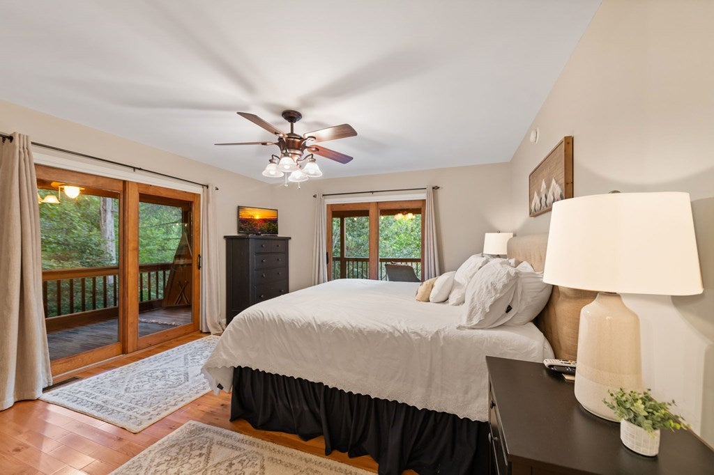 Blue Ridge, Georgia, 30513, United States, 4 Bedrooms Bedrooms, ,3 BathroomsBathrooms,Residential,Active,1945235