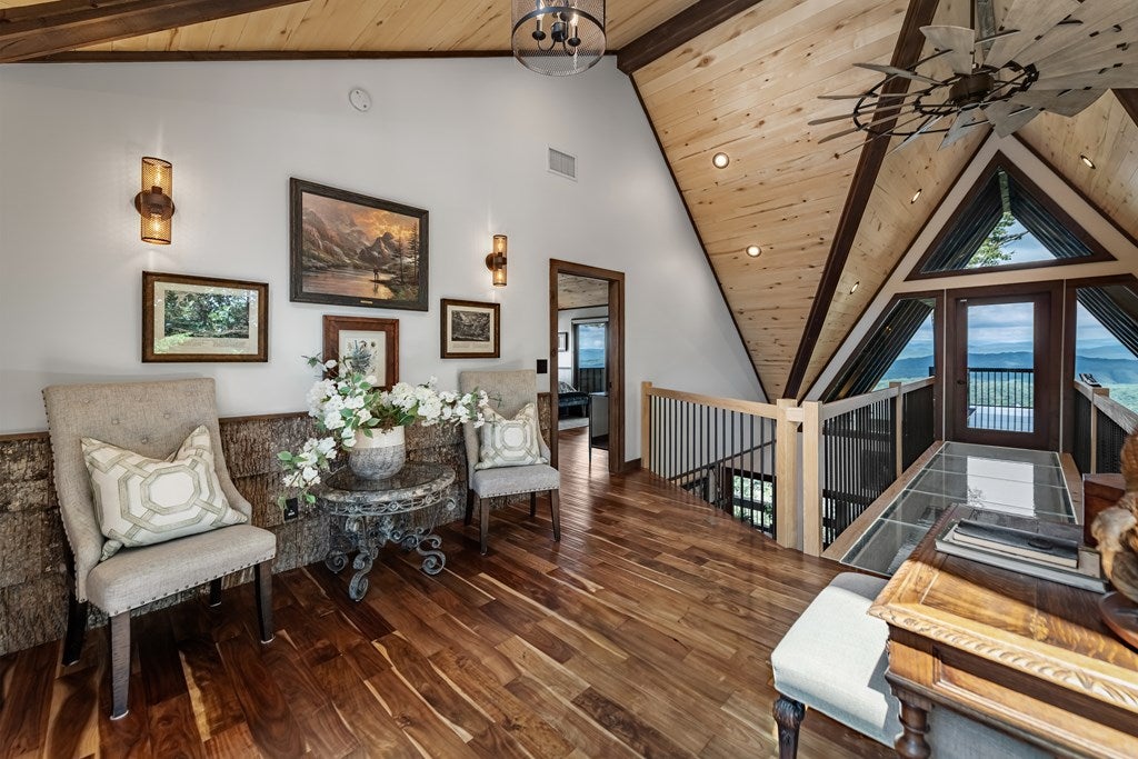 Blue Ridge, Georgia, 30513, United States, 4 Bedrooms Bedrooms, ,5 BathroomsBathrooms,Residential,Active,1904743