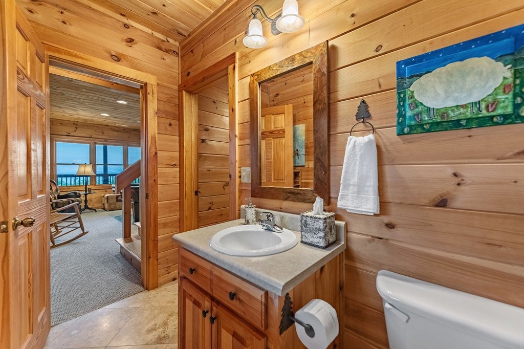 Mineral Bluff, Georgia, 30559, United States, 4 Bedrooms Bedrooms, ,4 BathroomsBathrooms,Residential,Active,1929467