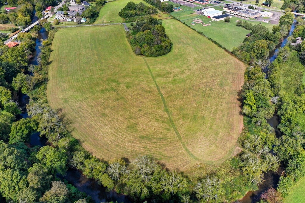 Ellijay, Georgia, 30540, United States, 4 Bedrooms Bedrooms, ,4 BathroomsBathrooms,Residential,Active,1954327