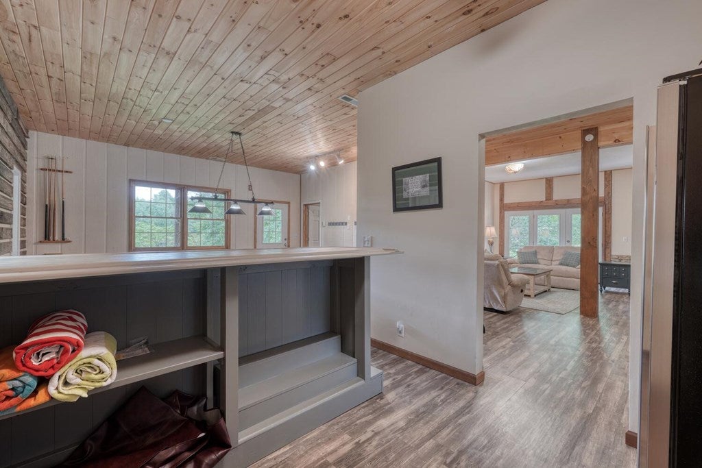 Blairsville, Georgia, 30512, United States, 4 Bedrooms Bedrooms, ,4 BathroomsBathrooms,Residential,Active,1920254