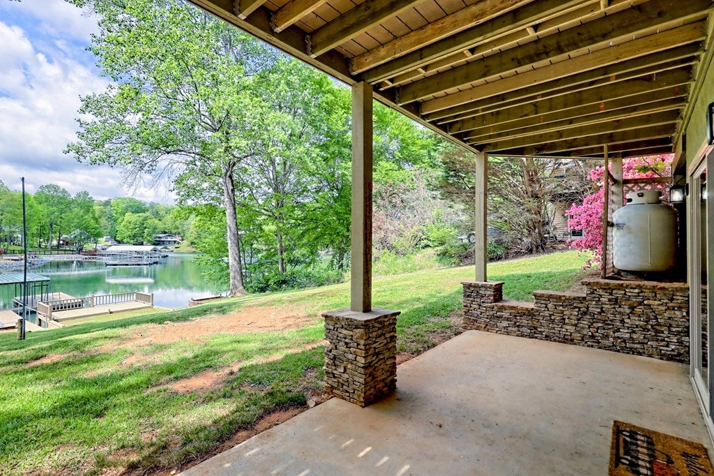 Hiawassee, Georgia, 30546, United States, 3 Bedrooms Bedrooms, ,3 BathroomsBathrooms,Residential,Active,1790158