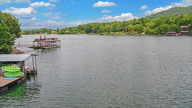 Hiawassee, Georgia, 30546, United States, 4 Bedrooms Bedrooms, ,3 BathroomsBathrooms,Residential,Active,1863263