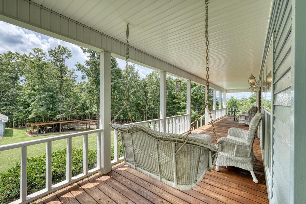 Blairsville, Georgia, 30512, United States, 4 Bedrooms Bedrooms, ,4 BathroomsBathrooms,Residential,Active,1892611
