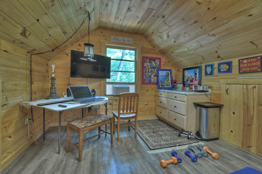 Morganton, Georgia, 30560, United States, 4 Bedrooms Bedrooms, ,6 BathroomsBathrooms,Residential,Active,1944072
