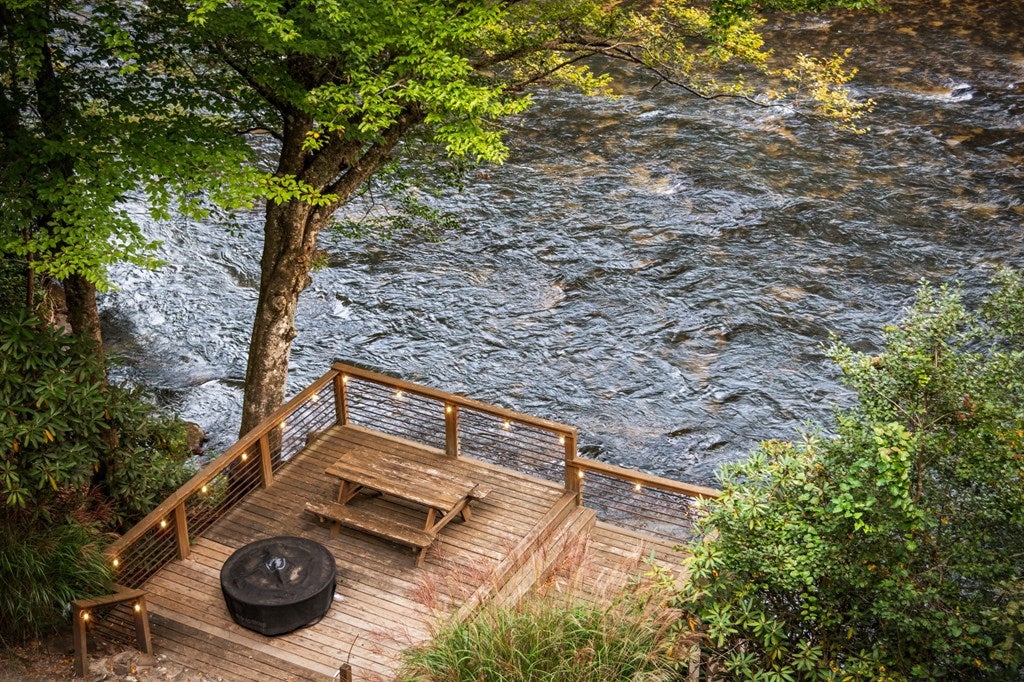 Blue Ridge, Georgia, 30513, United States, 4 Bedrooms Bedrooms, ,3 BathroomsBathrooms,Residential,Active,1945235