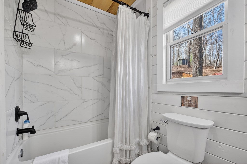 Blue Ridge, Georgia, 30513, United States, 3 Bedrooms Bedrooms, ,3 BathroomsBathrooms,Residential,Active,2029742