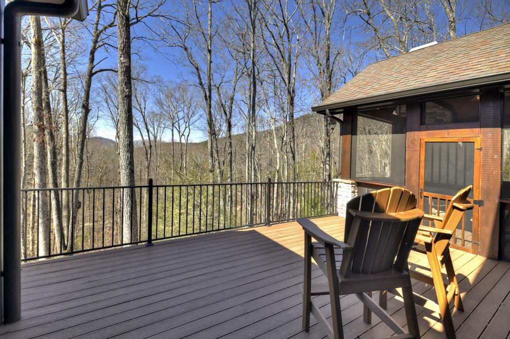 Ellijay, Georgia, 30536, United States, 5 Bedrooms Bedrooms, ,6 BathroomsBathrooms,Residential,Active,1953362