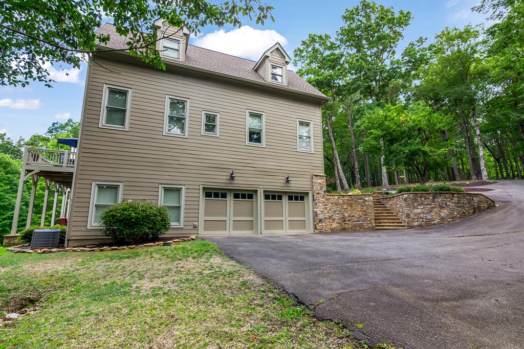 Ellijay, Georgia, 30536, United States, 6 Bedrooms Bedrooms, ,7 BathroomsBathrooms,Residential,Active,1790226