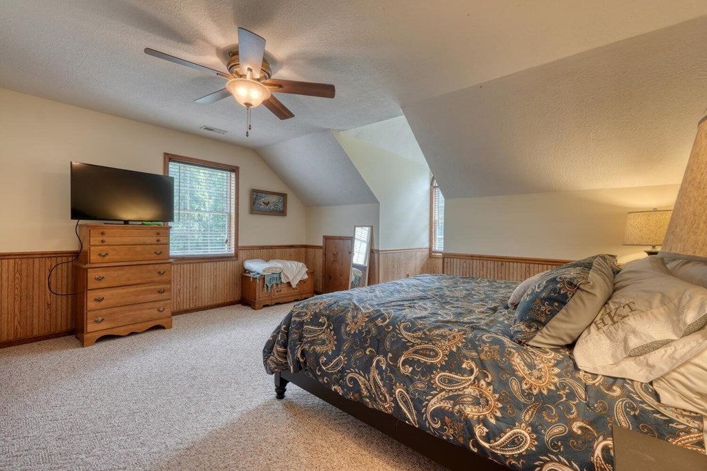 Blairsville, Georgia, 30512, United States, 4 Bedrooms Bedrooms, ,4 BathroomsBathrooms,Residential,Active,1892611