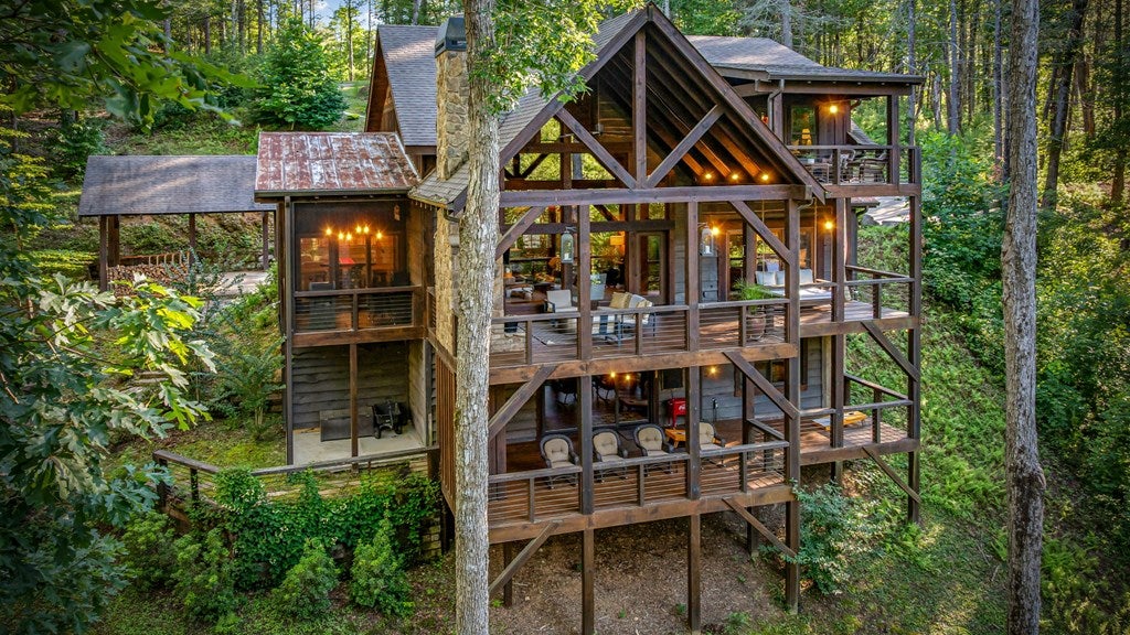 Blue Ridge, Georgia, 30513, United States, 3 Bedrooms Bedrooms, ,5 BathroomsBathrooms,Residential,Active,1973531