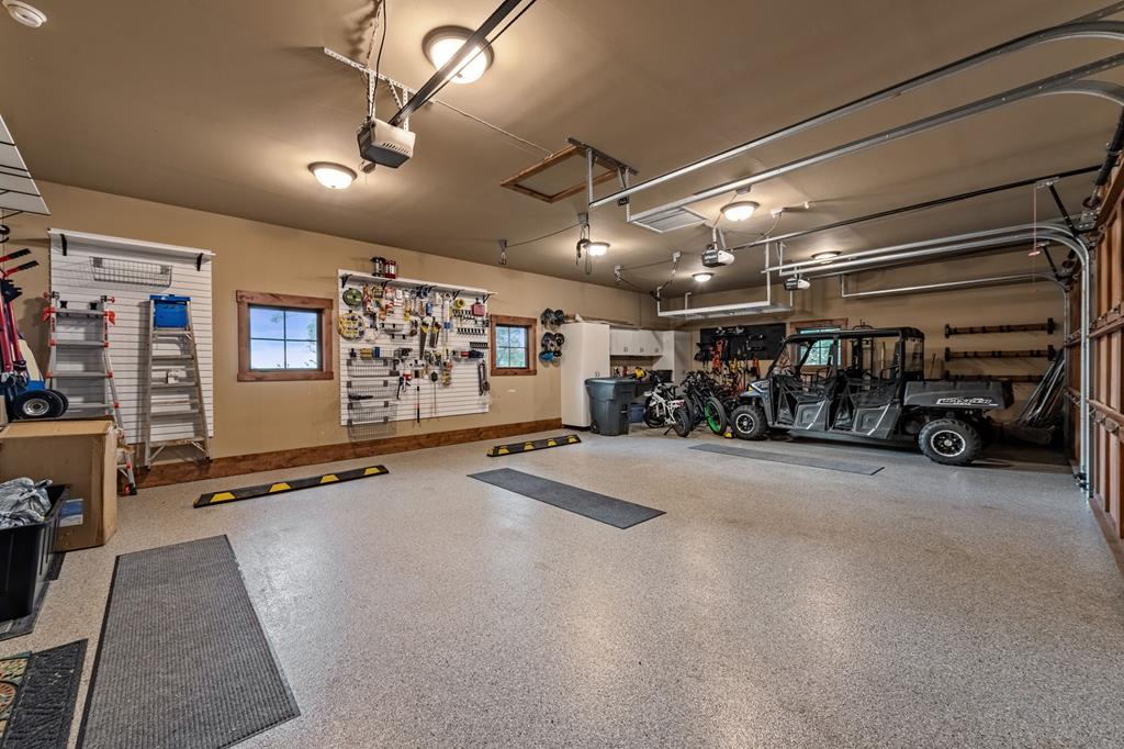 Ellijay, Georgia, 30536, United States, 5 Bedrooms Bedrooms, ,5 BathroomsBathrooms,Residential,Active,1973280