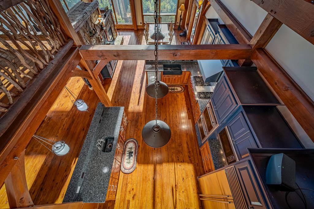 Ellijay, Georgia, 30536, United States, 5 Bedrooms Bedrooms, ,5 BathroomsBathrooms,Residential,Active,1973280