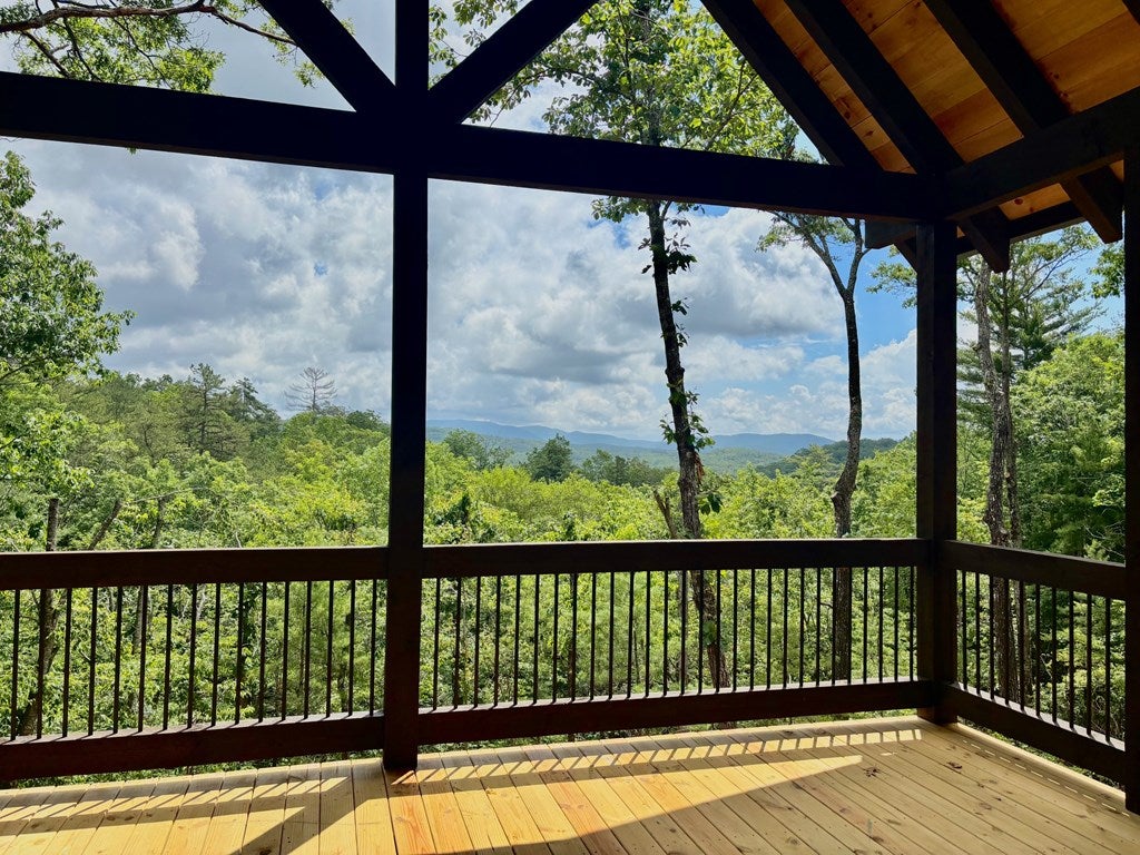 Blue Ridge, Georgia, 30513, United States, 4 Bedrooms Bedrooms, ,4 BathroomsBathrooms,Residential,Active,1941116