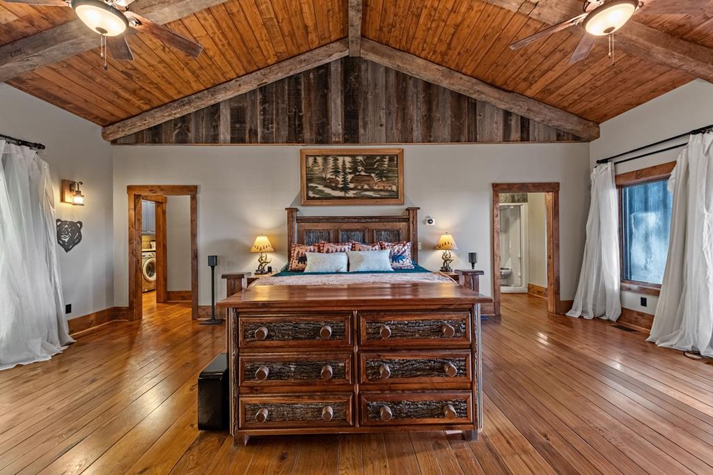 Ellijay, Georgia, 30536, United States, 5 Bedrooms Bedrooms, ,5 BathroomsBathrooms,Residential,Active,1973280