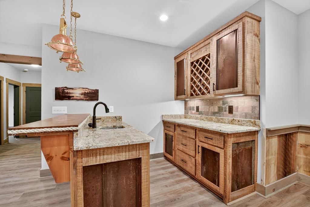 Ellijay, Georgia, 30540, United States, 4 Bedrooms Bedrooms, ,3 BathroomsBathrooms,Residential,Active,1971005