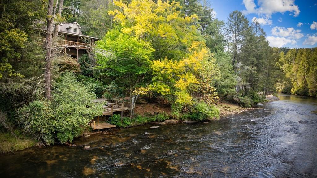 Blue Ridge, Georgia, 30513, United States, 4 Bedrooms Bedrooms, ,3 BathroomsBathrooms,Residential,Active,1945235
