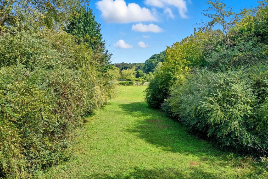 Ellijay, Georgia, 30540, United States, 4 Bedrooms Bedrooms, ,4 BathroomsBathrooms,Residential,Active,1954327