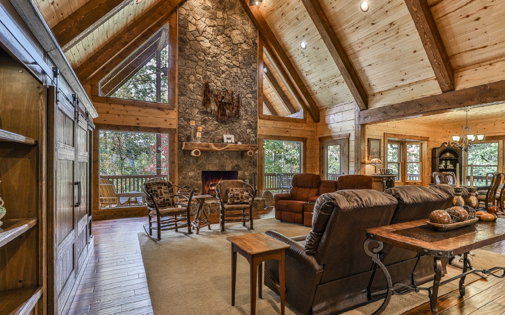 Talking Rock, Georgia, 30175, United States, 5 Bedrooms Bedrooms, ,6 BathroomsBathrooms,Residential,Active,1914601