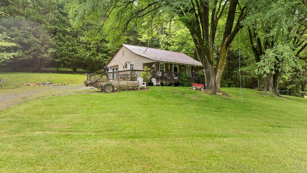 Ellijay, Georgia, 30536, United States, 3 Bedrooms Bedrooms, ,3 BathroomsBathrooms,Residential,Active,1953369