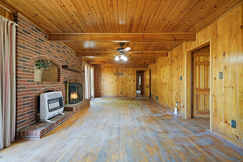 Ellijay, Georgia, 30540, United States, 4 Bedrooms Bedrooms, ,4 BathroomsBathrooms,Residential,Active,1954327