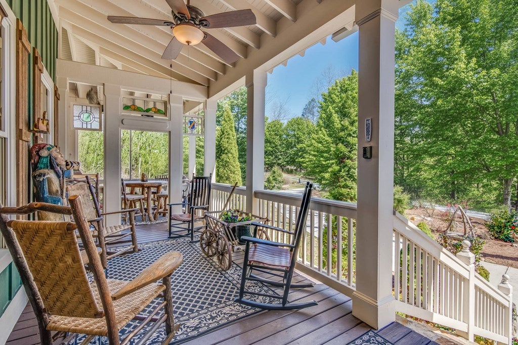 Ellijay, Georgia, 30540, United States, 4 Bedrooms Bedrooms, ,3 BathroomsBathrooms,Residential,Active,1968430
