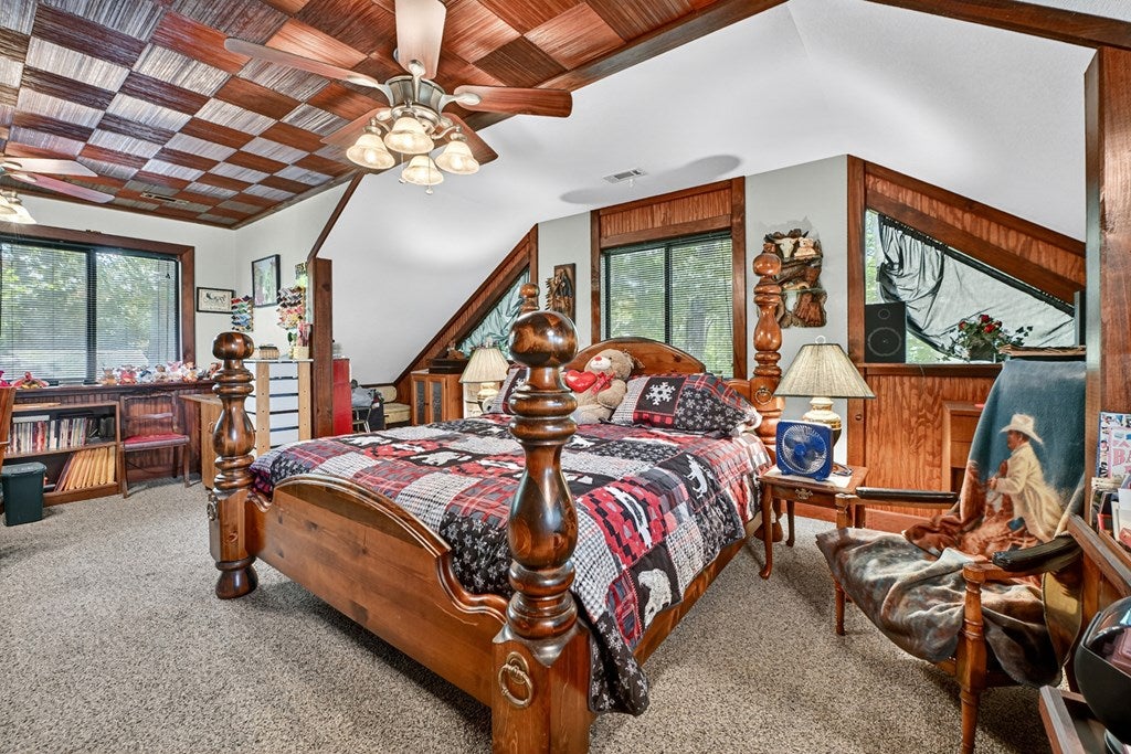 Mineral Bluff, Georgia, 30559, United States, 4 Bedrooms Bedrooms, ,3 BathroomsBathrooms,Residential,Active,1899865
