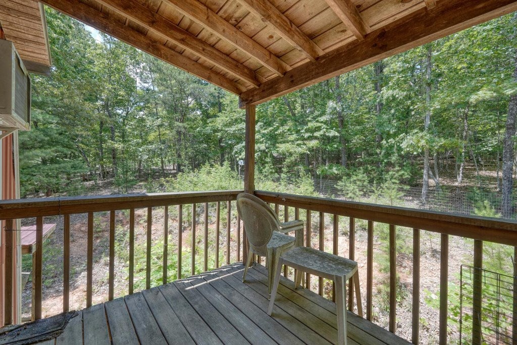 Blairsville, Georgia, 30512, United States, 3 Bedrooms Bedrooms, ,4 BathroomsBathrooms,Residential,Active,1877837