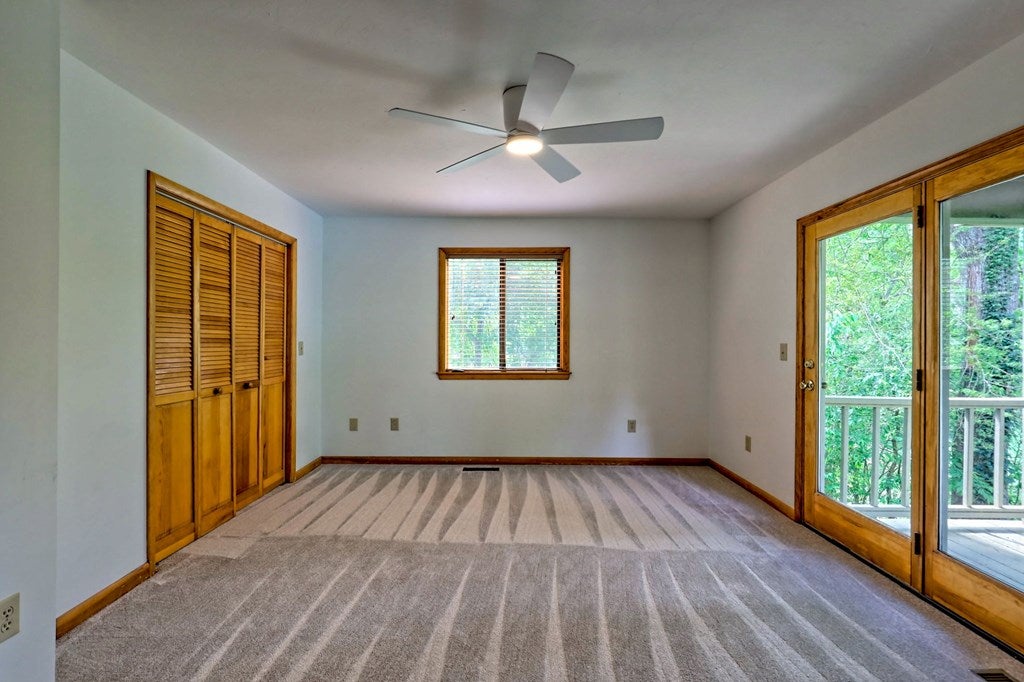 Hiawassee, Georgia, 30546, United States, 3 Bedrooms Bedrooms, ,3 BathroomsBathrooms,Residential,Active,1790158