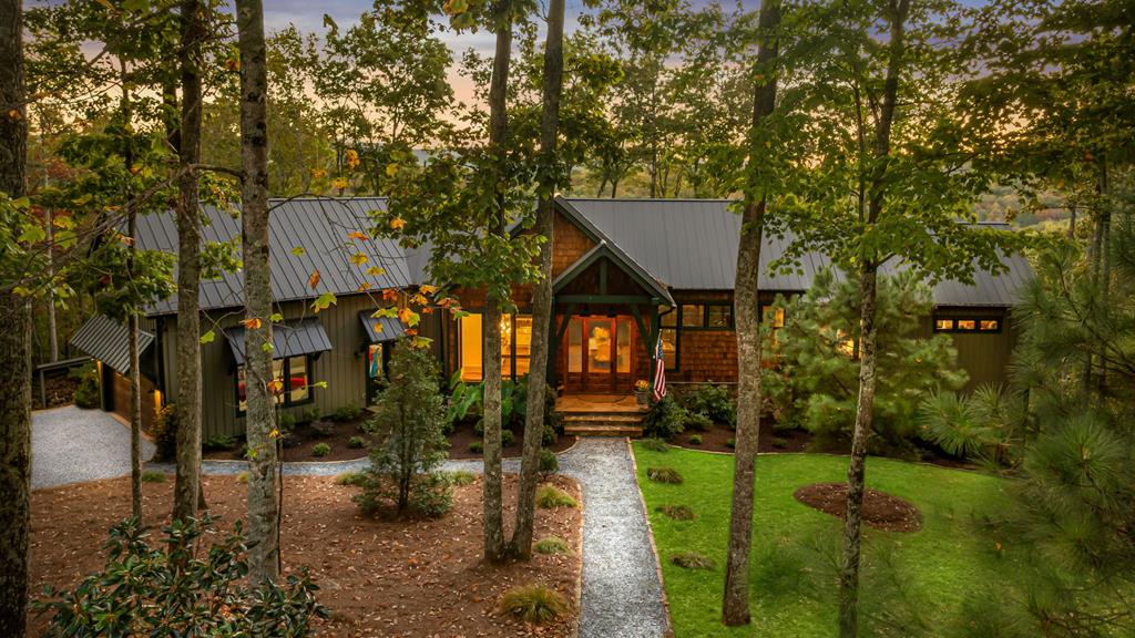 Ellijay, Georgia, 30536, United States, 3 Bedrooms Bedrooms, ,4 BathroomsBathrooms,Residential,Active,1968120