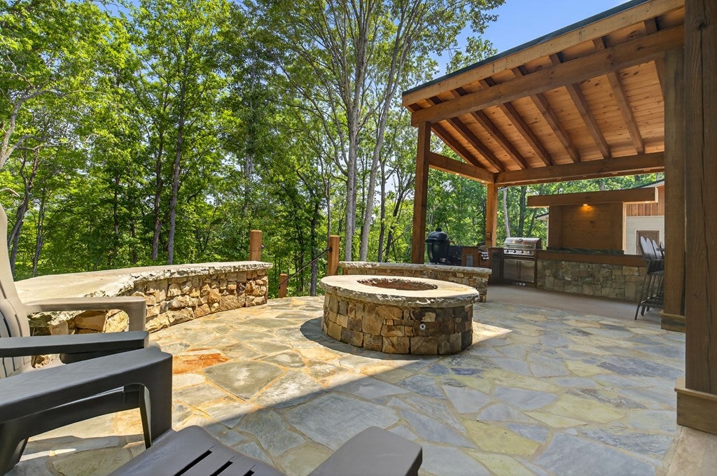 Morganton, Georgia, 30560, United States, 4 Bedrooms Bedrooms, ,4 BathroomsBathrooms,Residential,Active,1844261