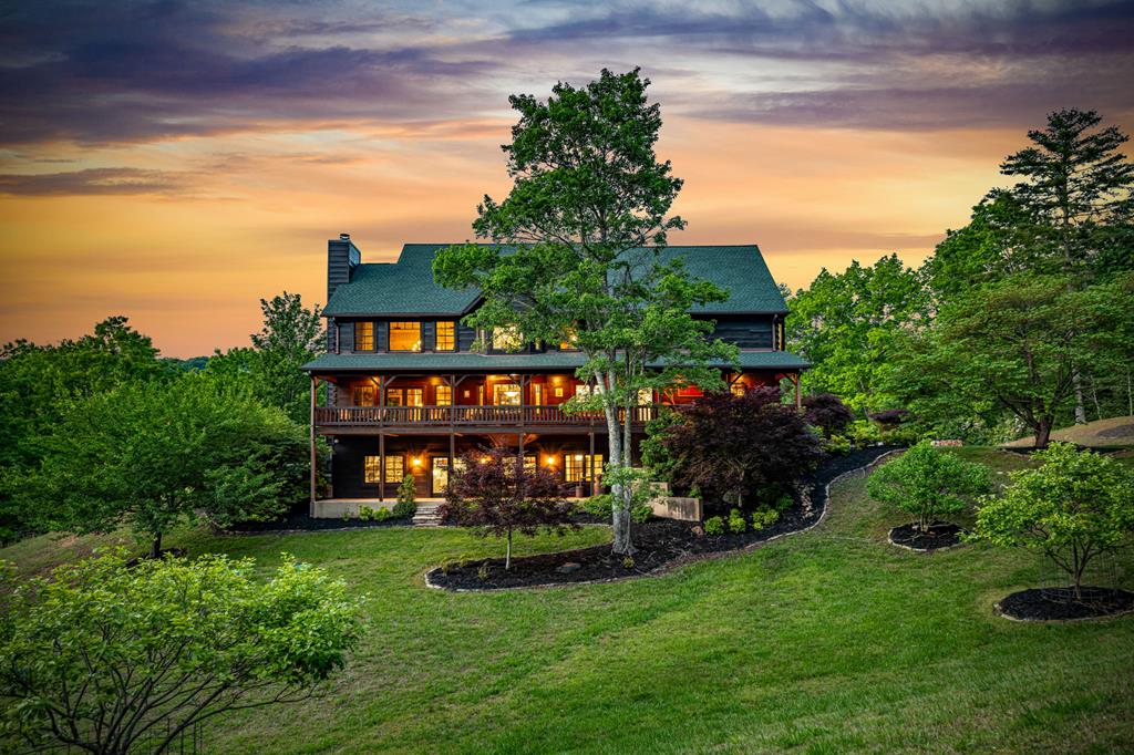 Brasstown, North Carolina, 28902, United States, 4 Bedrooms Bedrooms, ,5 BathroomsBathrooms,Residential,Active,1810516
