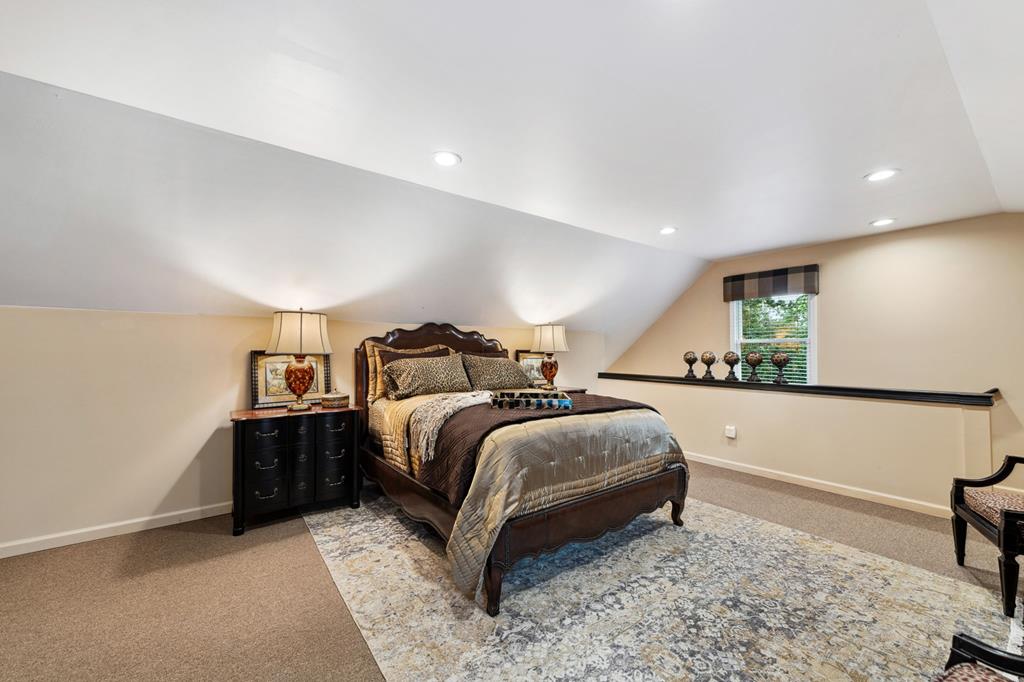 Ellijay, Georgia, 30536, United States, 4 Bedrooms Bedrooms, ,3 BathroomsBathrooms,Residential,Active,1863273