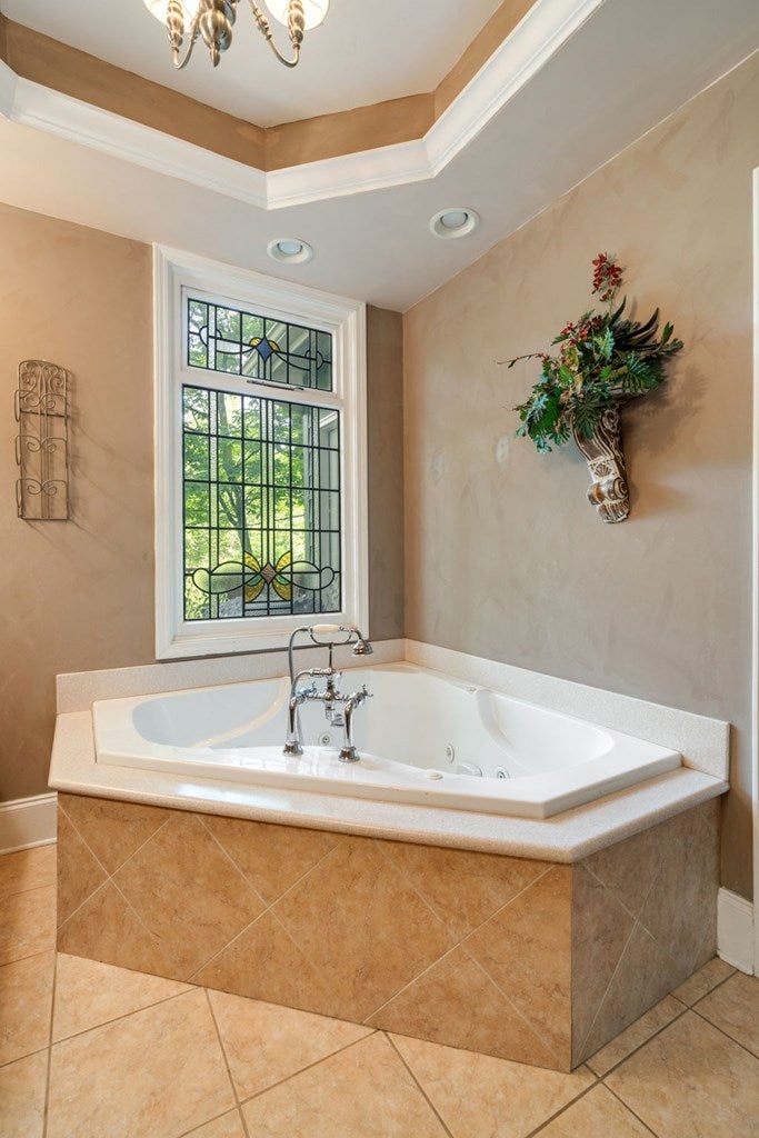 Ellijay, Georgia, 30536, United States, 3 Bedrooms Bedrooms, ,3 BathroomsBathrooms,Residential,Active,1953369