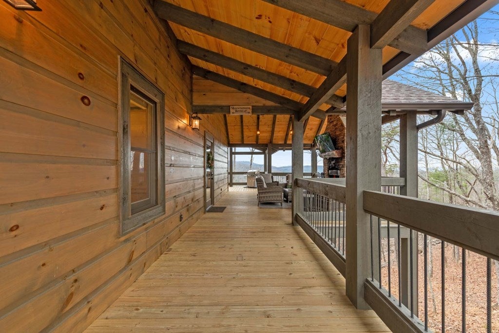 Blue Ridge, Georgia, 30513, United States, 4 Bedrooms Bedrooms, ,4 BathroomsBathrooms,Residential,Active,1965858