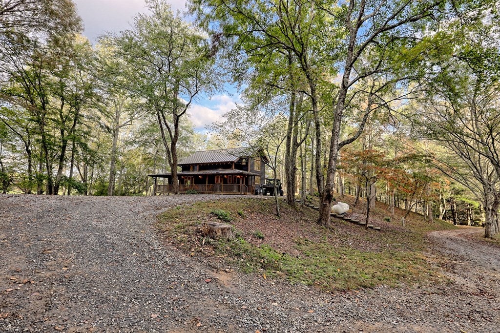 Warne, North Carolina, 28909, United States, 5 Bedrooms Bedrooms, ,6 BathroomsBathrooms,Residential,Active,1968121