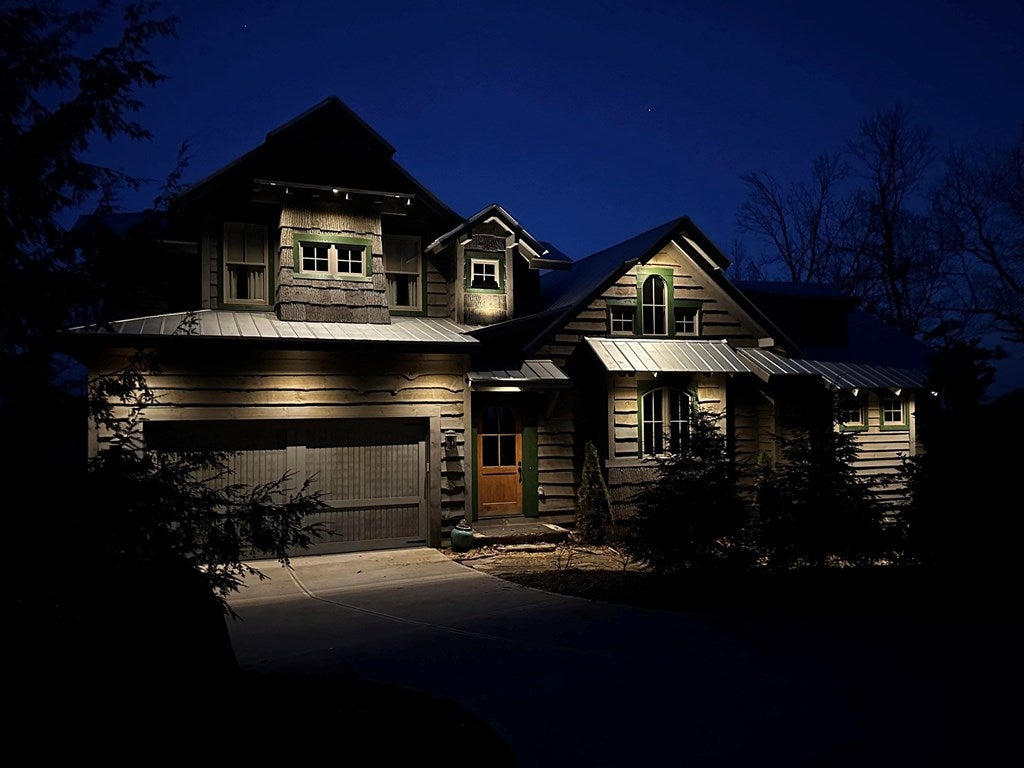 Ellijay, Georgia, 30540, United States, 5 Bedrooms Bedrooms, ,7 BathroomsBathrooms,Residential,Active,1951812