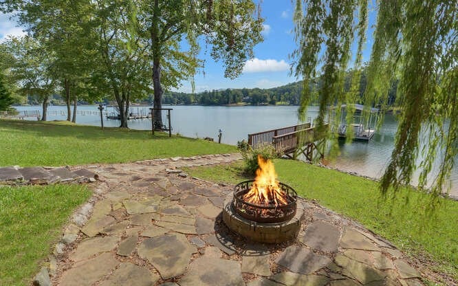 Hiawassee, Georgia, 30546, United States, 4 Bedrooms Bedrooms, ,3 BathroomsBathrooms,Residential,Active,1945082