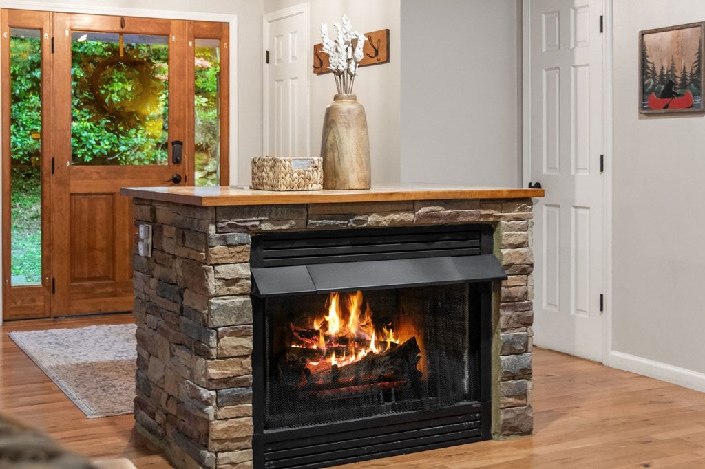 Blue Ridge, Georgia, 30513, United States, 4 Bedrooms Bedrooms, ,3 BathroomsBathrooms,Residential,Active,1945235