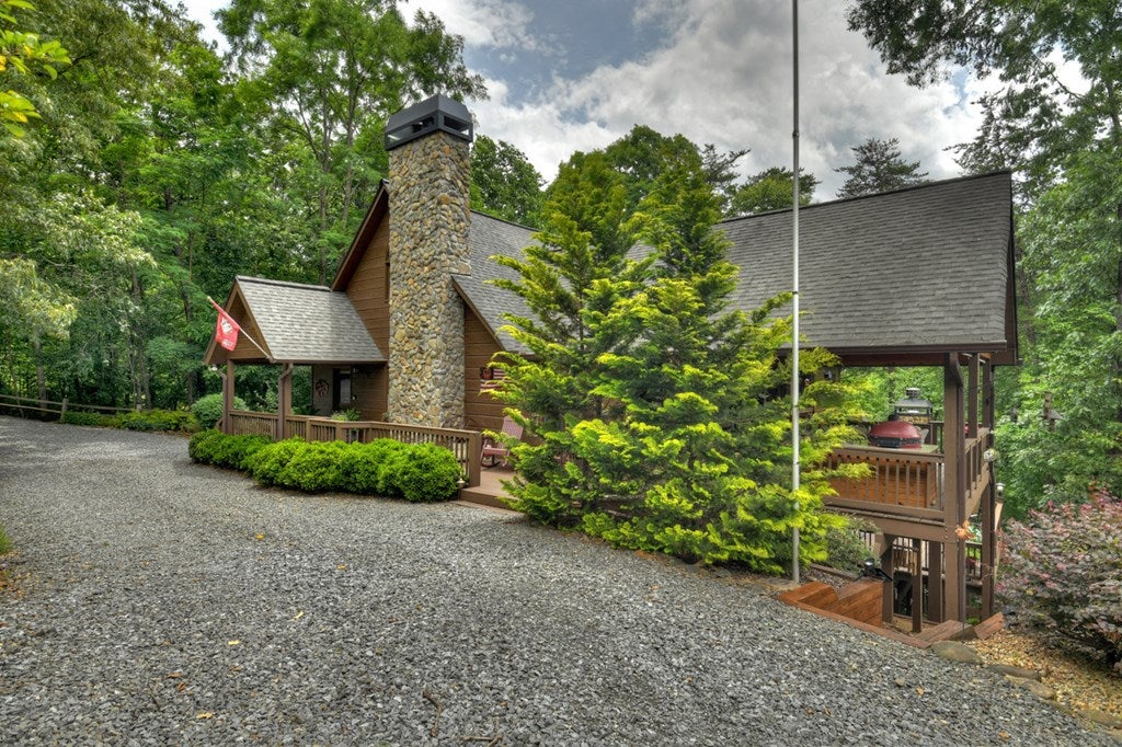 Morganton, Georgia, 30560, United States, 4 Bedrooms Bedrooms, ,6 BathroomsBathrooms,Residential,Active,1944072