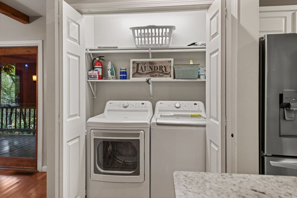 Blue Ridge, Georgia, 30513, United States, 4 Bedrooms Bedrooms, ,3 BathroomsBathrooms,Residential,Active,1945235