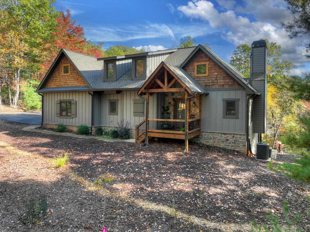 Ellijay, Georgia, 30540, United States, 5 Bedrooms Bedrooms, ,4 BathroomsBathrooms,Residential,Active,1745330