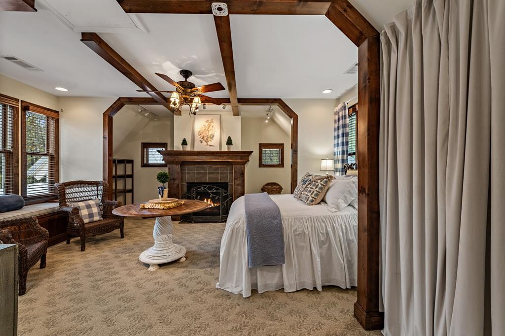 Ellijay, Georgia, 30540, United States, 4 Bedrooms Bedrooms, ,3 BathroomsBathrooms,Residential,Active,1968430