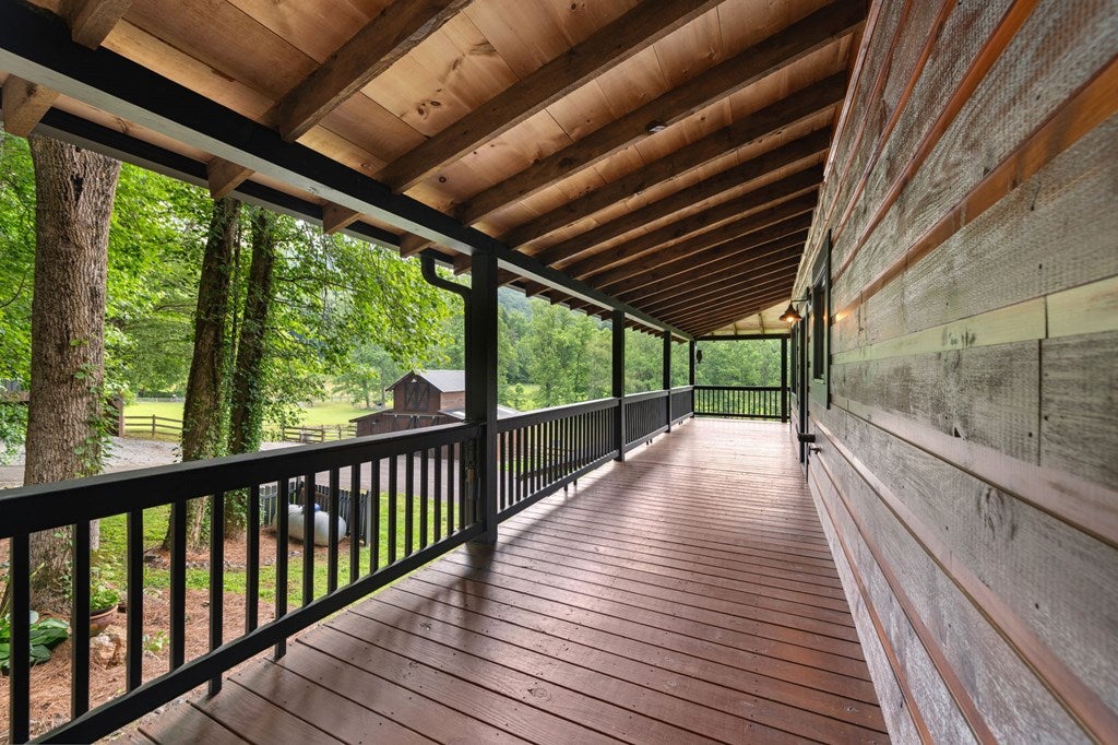 Blue Ridge, Georgia, 30513, United States, 3 Bedrooms Bedrooms, ,4 BathroomsBathrooms,Residential,Active,2008330