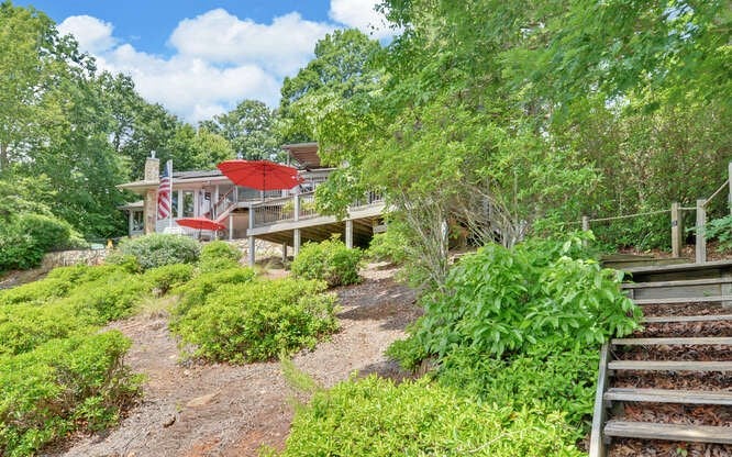 Hiawassee, Georgia, 30546, United States, 4 Bedrooms Bedrooms, ,3 BathroomsBathrooms,Residential,Active,1863263